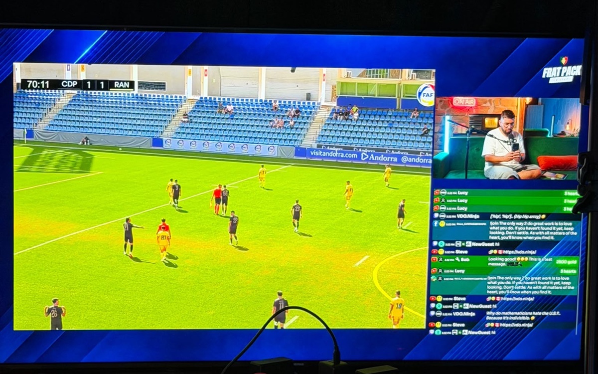 Alexandre Zama on a Twitch live broadcast during a CE CDP match